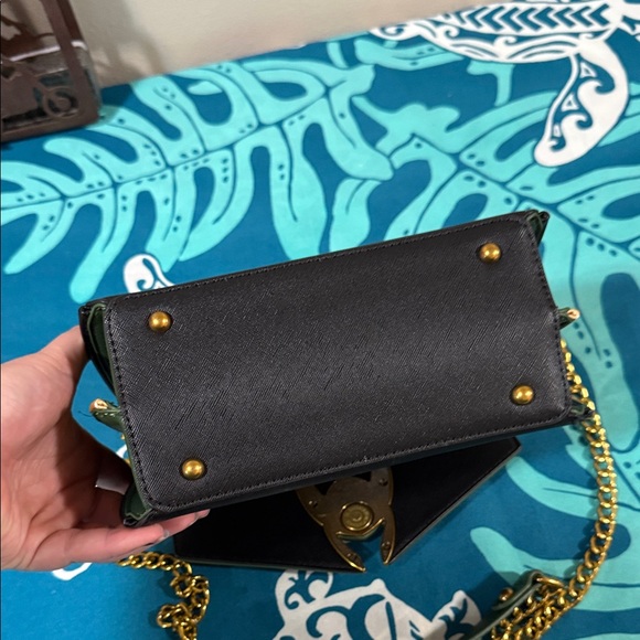 Loki Loungefly Green and Black Crossbody Bag with Gold Chain - Picture 3 of 4